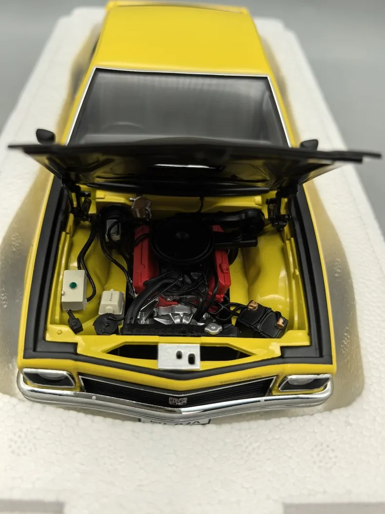 Autoart 1:18 LX TORANA SS A9X OPTION Yellow Simulation Limited Edition All Open Alloy Metal Static Car Model Toy Gift