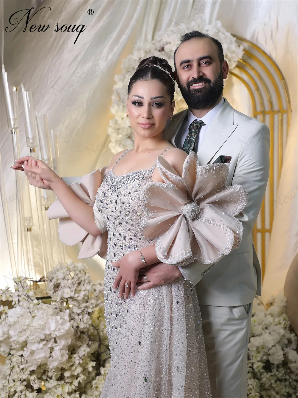 Neues elegantes Blumen-Schulter-Abschlussballkleid mit langer Schleppe, individuell gestaltete Perlenverlobungskleider, Abendpartykleid, Robes De Soiree