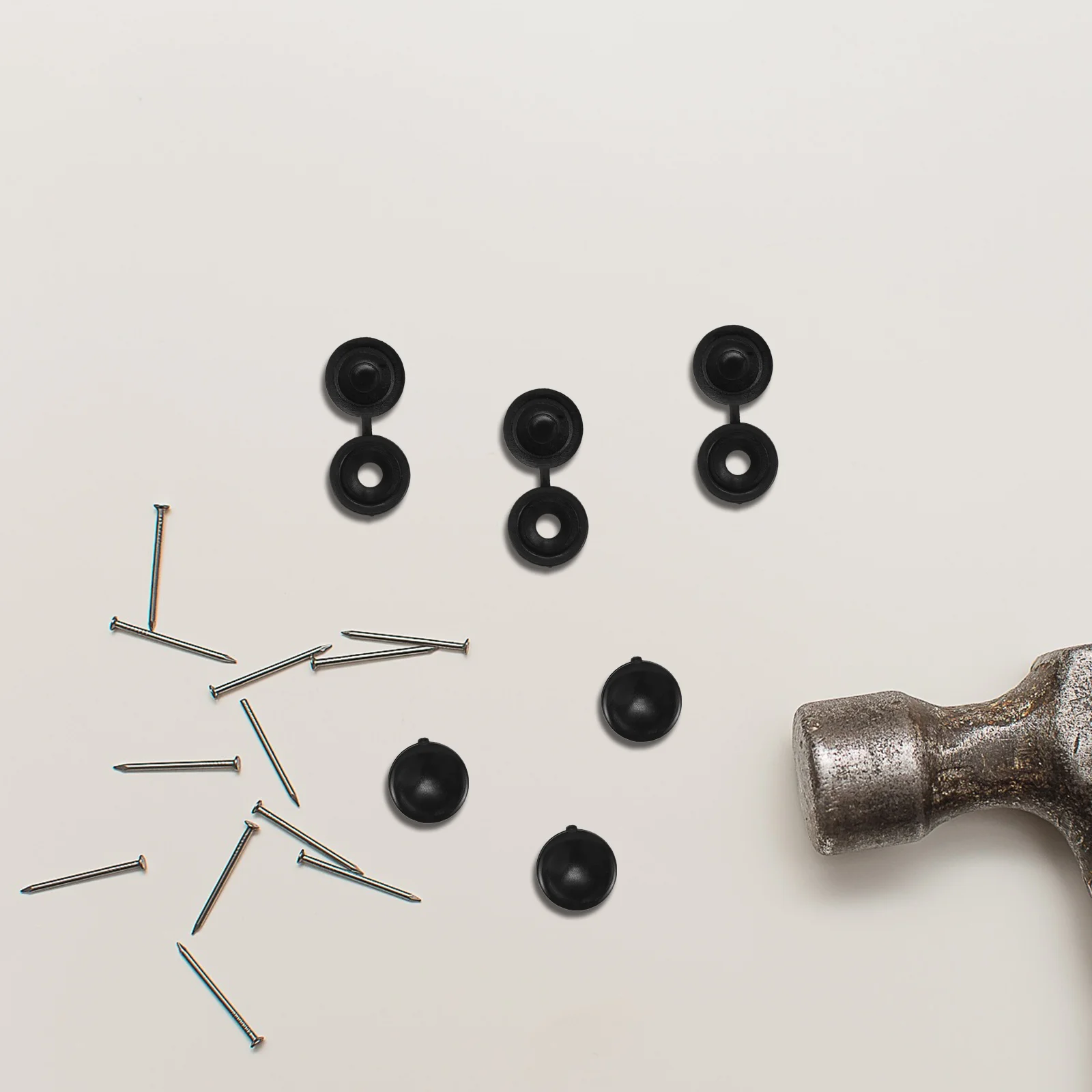 ฝาครอบสกรูพลาสติกแบบมีบานพับ 100 ชิ้น ฝาครอบสกรูตกแต่งแบบพับได้ขนาดเล็ก ป้องกันสกรู M4 สำหรับงานยานยนต์