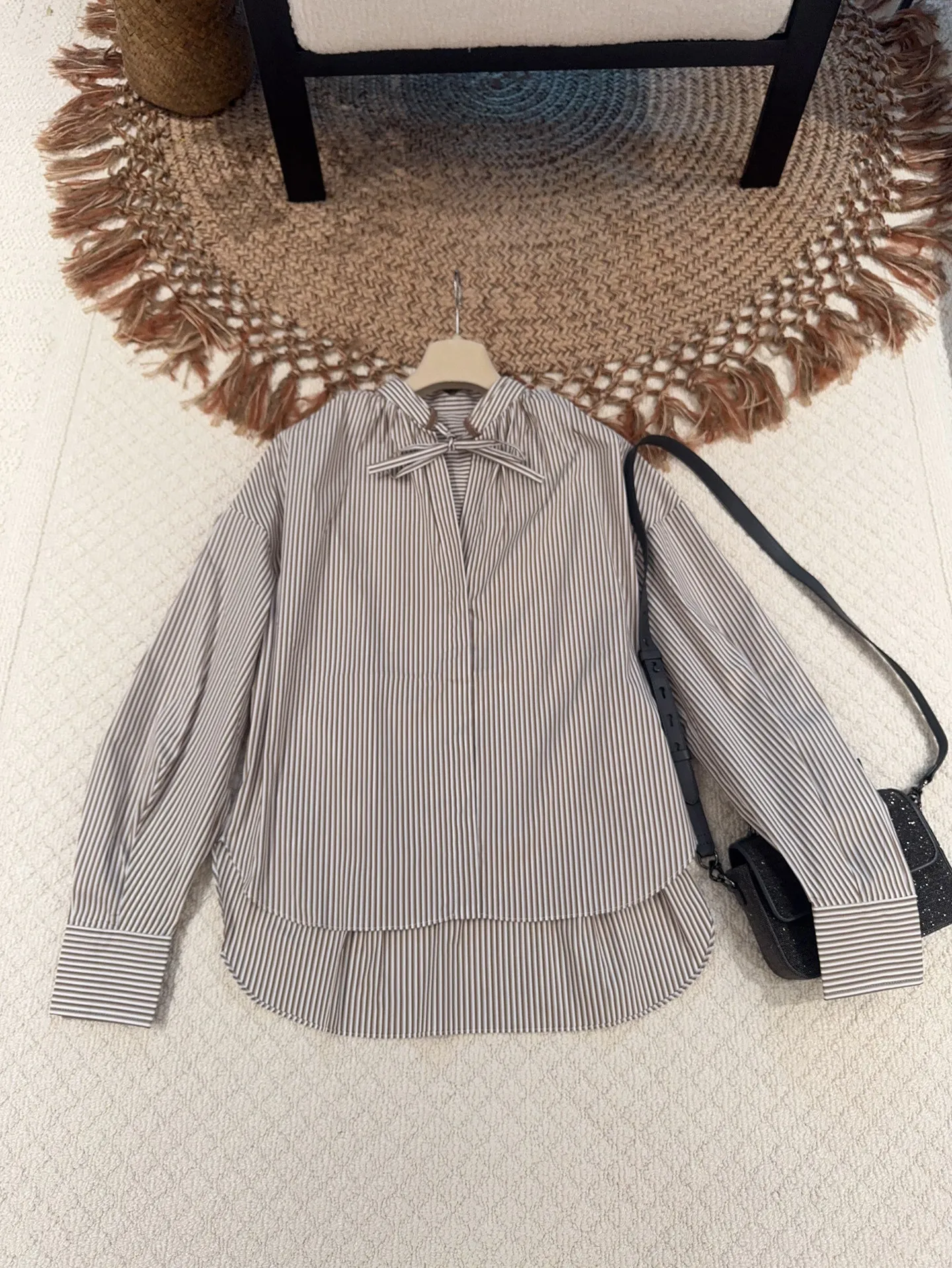 

Women'S High-Quality Classic Pinstriped Long-Sleeve Loose Cotton Shirt With Beading Detail – 2026 Summer New Arrival