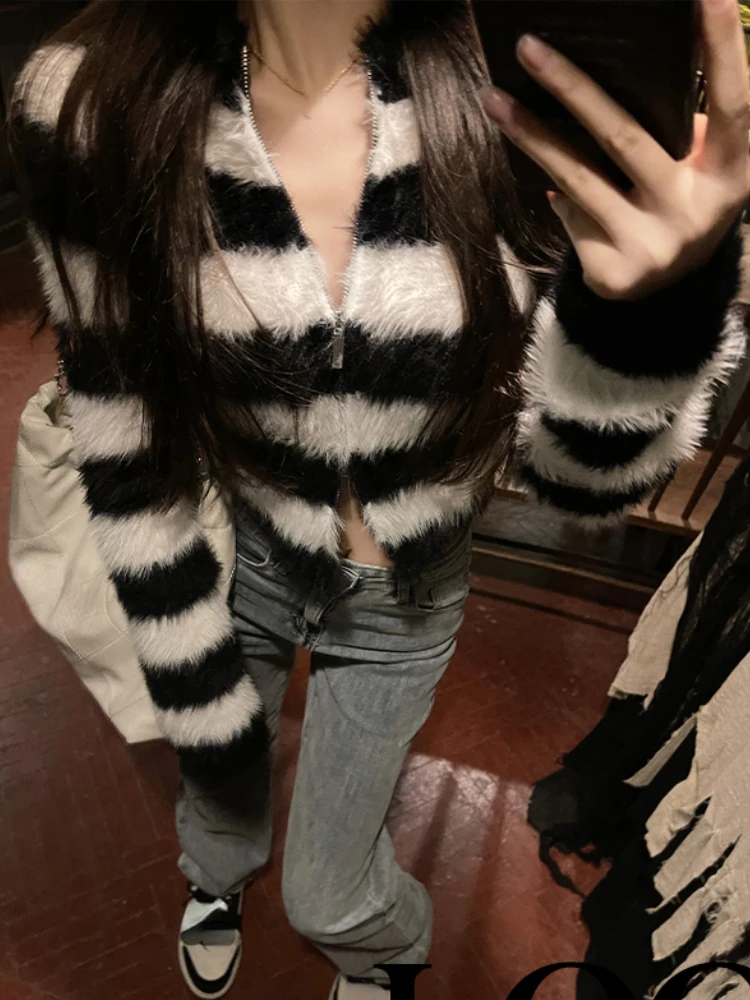 2023 Winter Lange Mouw Slanke Korte Jas Vrouwen Outwear Casual Office Lady Kleding Dames Dames Koreaanse Mode Gestreept Trui Vest