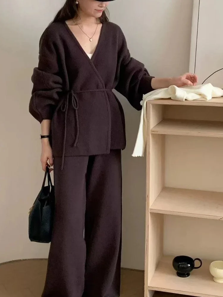New Xiaoxiangfeng Suit Women's Autumn New High-end Fashion Age-reducing Casual Pants Top Knitted Sweater Two-piece Set