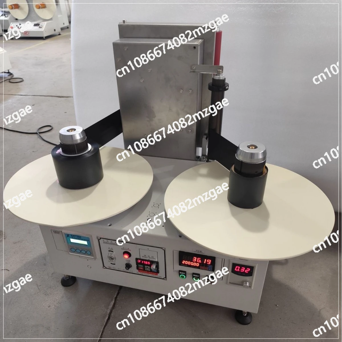 Rebobinadora vertical pequeña con corrección automática, capaz de detectar materiales automáticamente, rebobinadora con medidor/contador de corrección automática, etiquetadora