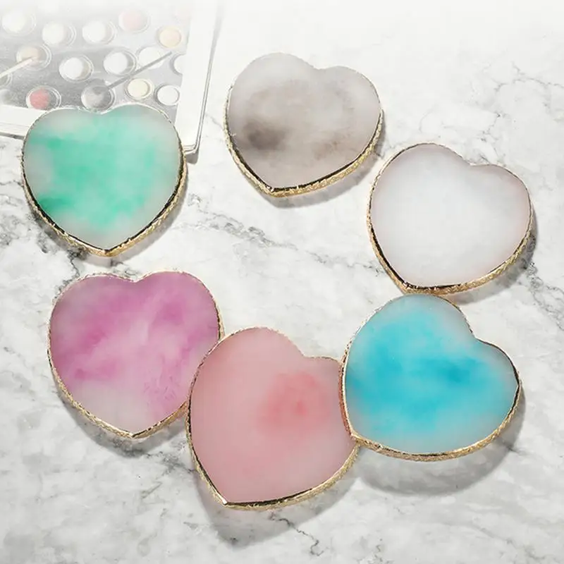 Nail Pallet for Nail Art Small Heart Shape Color Mixing Plate Multifunctional Nail Holder Portable Golden Edge Cosmetic Mixing