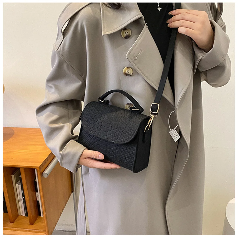 New Pink Bags Female Korean Fashion Ladies Shoulder Bag Trend Handbags Retro Designer Luxury Totes Solid Color Handbag For Girls