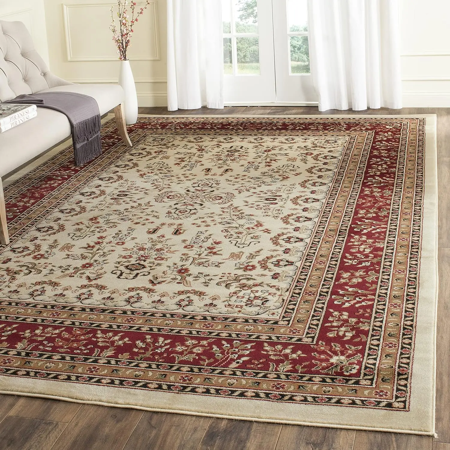 SAFAVIEH Lyndhurst Collection Area Rug - 9' x 12', Ivory & Red, Traditional Oriental Design, Non-Shedding & Easy Care, Ideal for