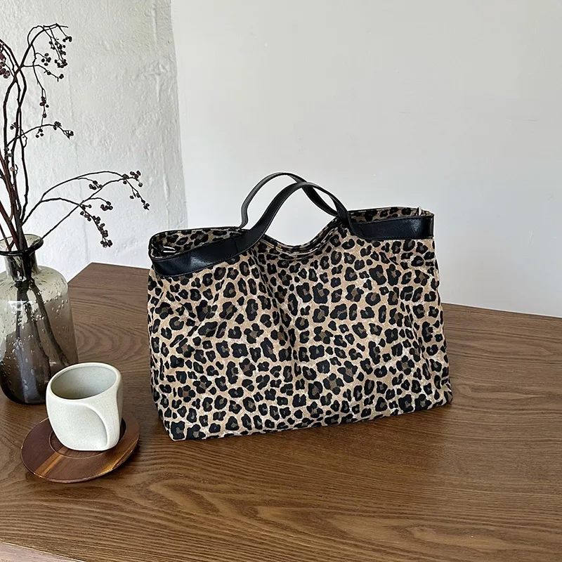 Fashion Leopard Print Women Shoulder Bags Large Capacity Ladies Handbag Shopping Bag Travel Canvas Big Totes Bolsa Daily Commute