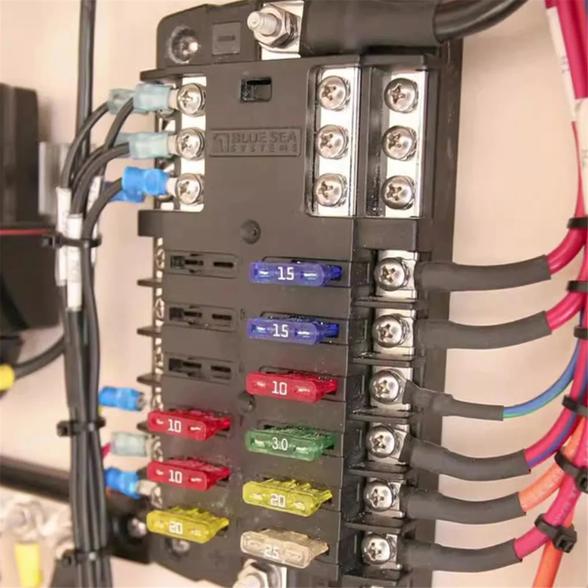 A52TCar Boat Fuse Box Holder 5026 ST Blade Fuse Block 32V100A 12 Circuit with Ground and Cover