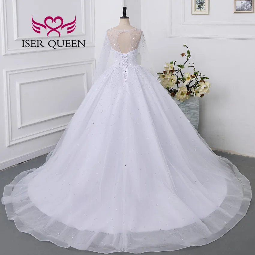 ที่กําหนดเองไข่มุกและคริสตัลประดับด้วยลูกปัดคุณภาพชุดแต่งงาน 2025 ยุโรปแขนยาว Ball Gown ชุดแต่งงานที่หรูหรา WX0328