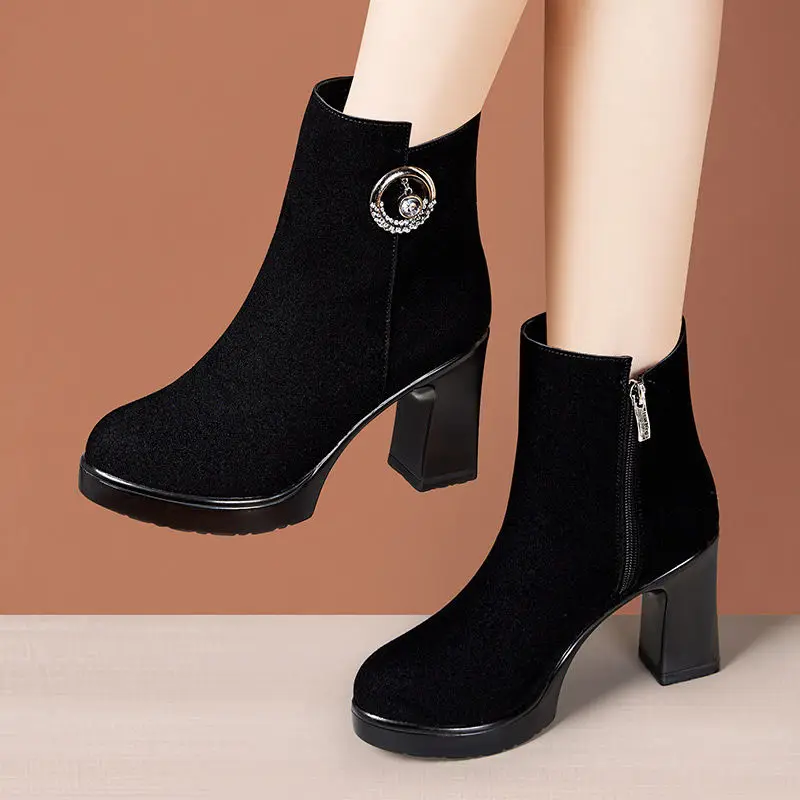 

8.5cm Small Big Size 33-43 Elegant Matt Black Heeled Shoes Woman Fall Winter 2024 Women's Cowboy Boots Short Ankle Boots Fur