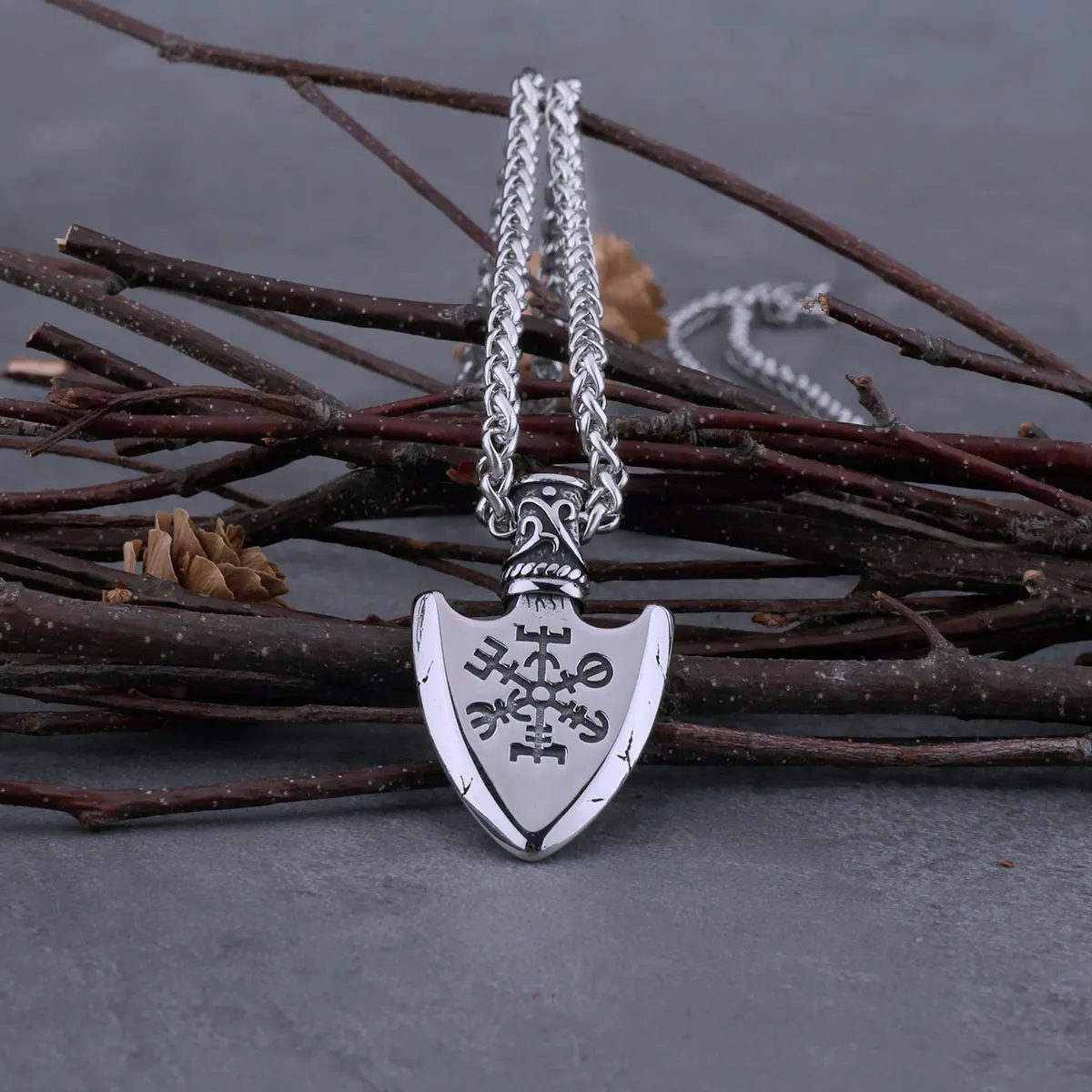 Collar de Runas de doble cara para hombre, colgante de acero inoxidable con flecha vikinga, amuleto de casco Retro nórdico, joyería vikinga