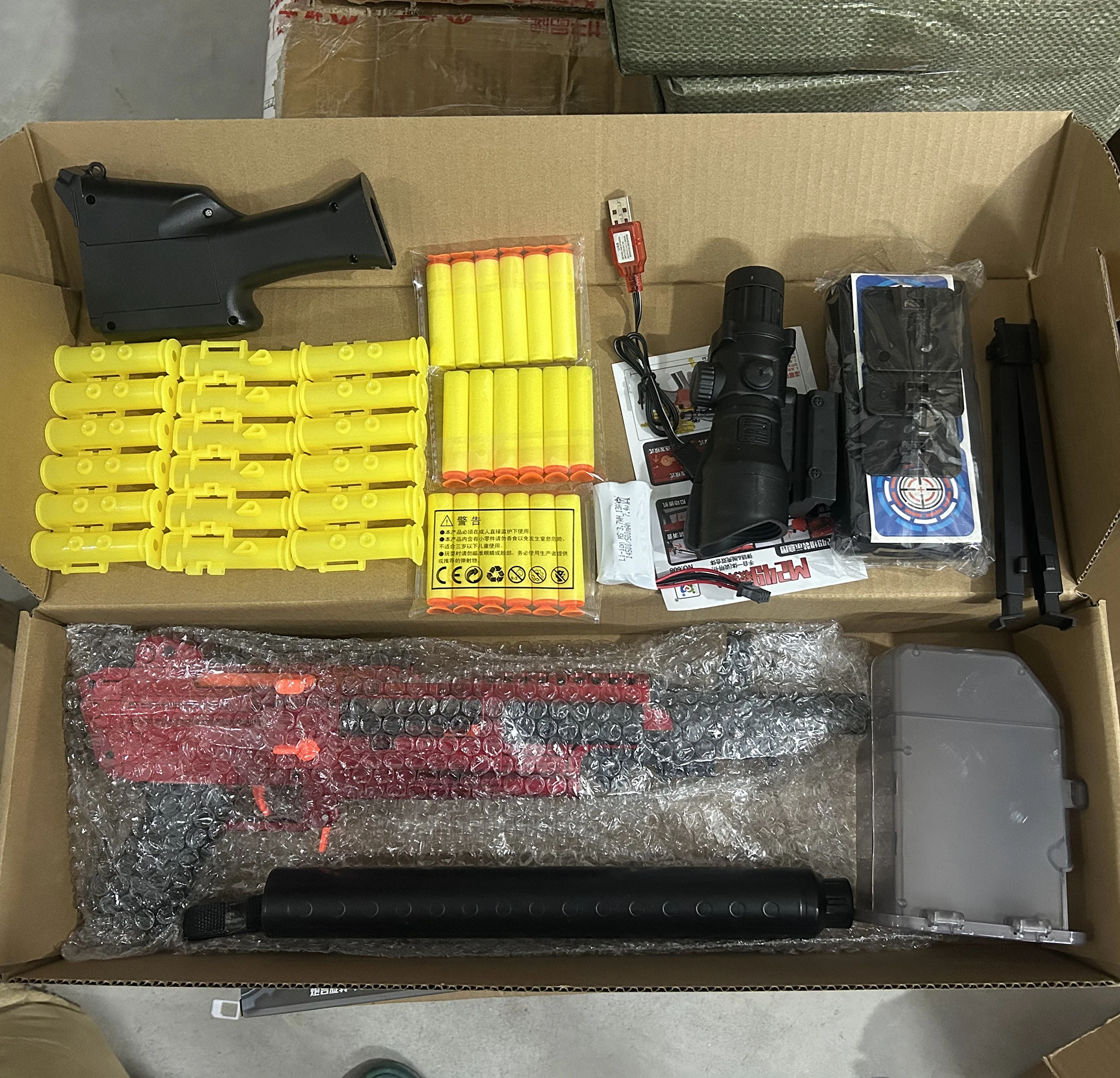 M249 電動ポップチェーンマニュアル電気安全ソフト弾丸少年おもちゃの銃 7.4V 高速射精新年ギフトゲームモデル同じ