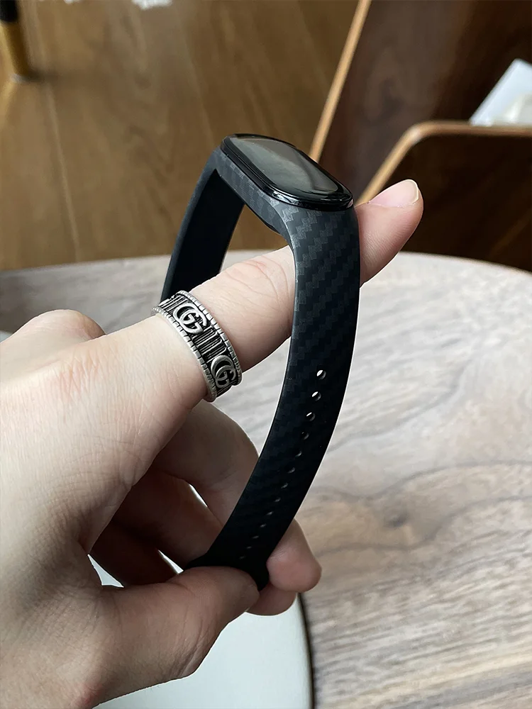 Ремешок из углеродного волокна для Xiaomi Mi Band 7 nfc, браслет для умных часов MIband 5, силиконовый браслет correa Mi Band 4 5 3 6, аксессуары