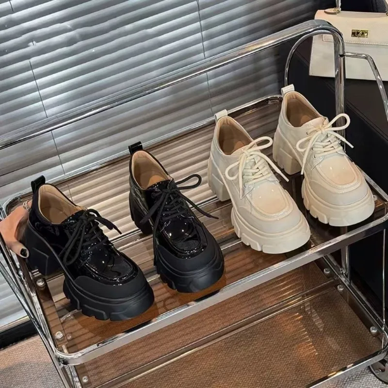 

Женские кожаные туфли на высоком каблуке с круглым носком и толстой подошвой в стиле ретро в британском стиле для студентов, весенне-осенняя юбка в тон на плоской подошве