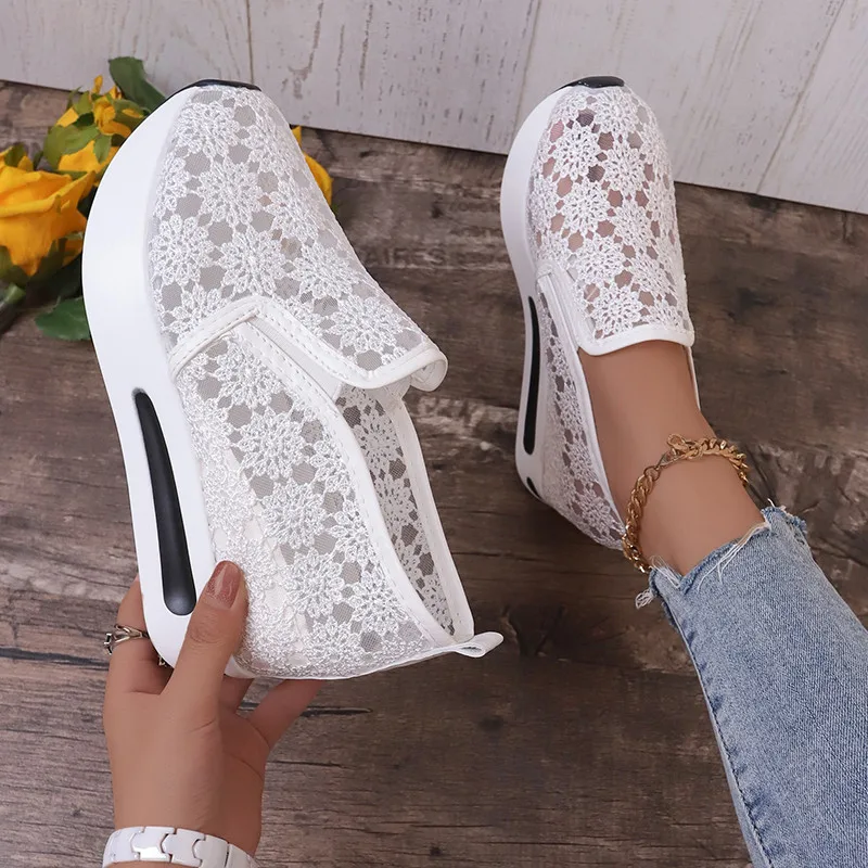 2023 New Women's Sneakers Floral Embroidery Mesh Sneakers for Women Slip on Casual Comfy Heeled Shoes Woman