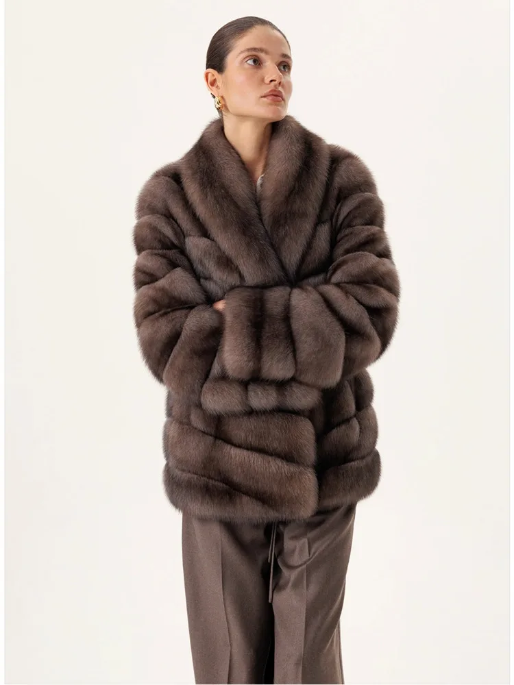 DFDG شتاء 2025 المرأة معطف فرو المنك الخزامى وشاح قصير طوق الشق التلبيب سترة فاخرة مصمم فو الفراء معطف خارجي #3