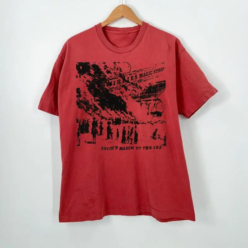 

Swirlies Band Gavin'S March To The Sea Red T Shirt Mc556
