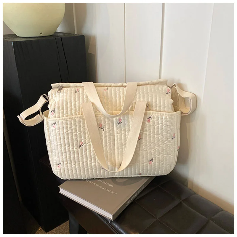 2024 New High-capacity Mummy Handbag Mommy Embroidered Bear Bag