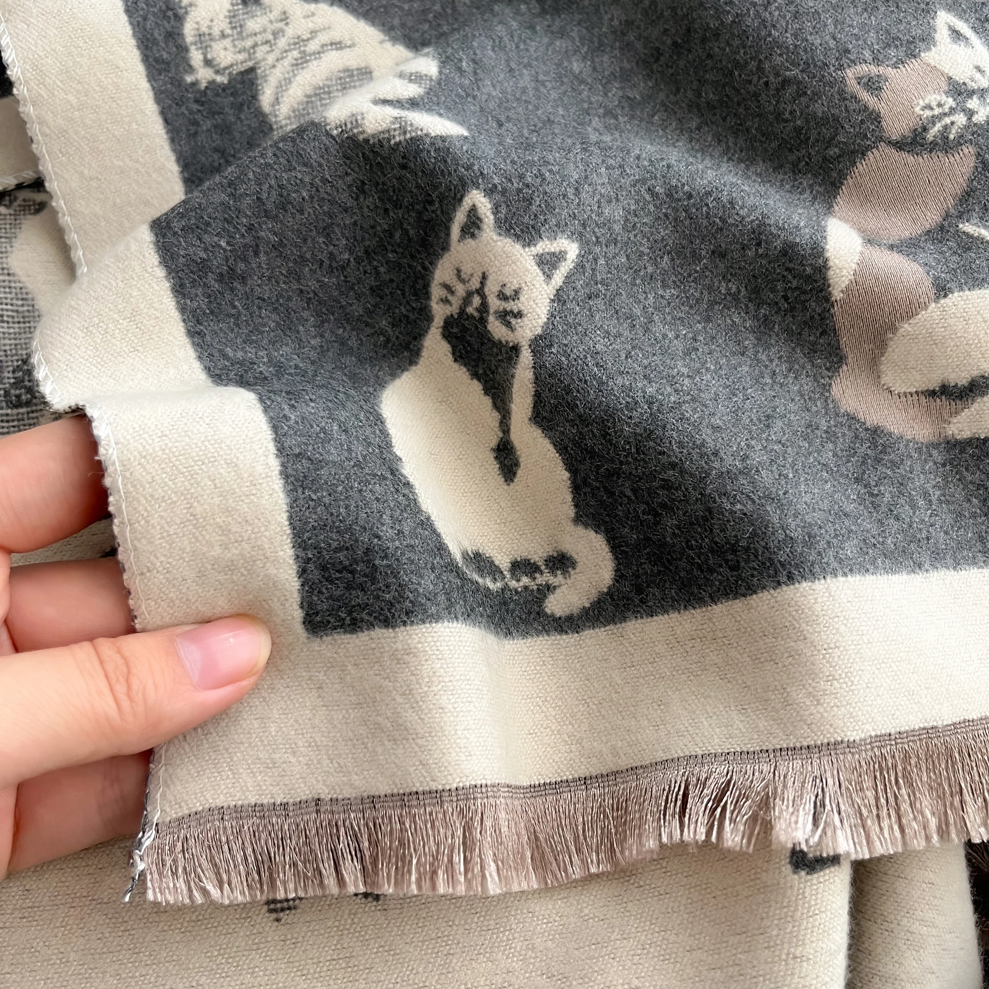 Frauen Neueste Tier Jacquard Katze Schal Imitation Kaschmir Weiche Warme Fransen Schal Herbst Winter Kältebeständig Winddicht Decke 2025 – Detail 8