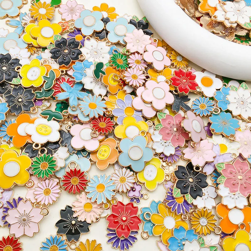 20/30/50pcs/Lot Random Mix Flower Charm Colorful Sunflower Sakura Rose Pendant Materials To Make Bracelets Earrings DIY Necklace