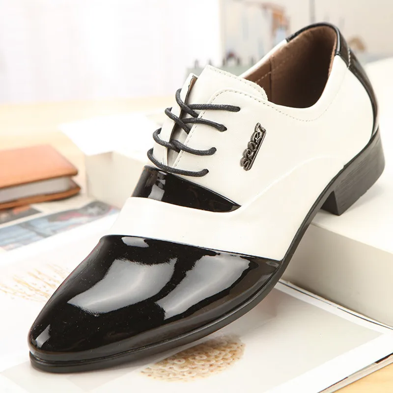 New Black Leather Low Top Soft Men Dress Shoes Solid Color Men Premium Patent Leather Shoes White Wedding Shoes Size 38-44