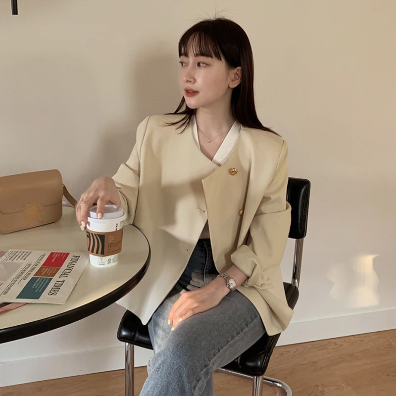 

Chic Spring New Loose round Ne Long Sve Suit Jaet Women Single Button ort Sle Ele Small Figure Top Women