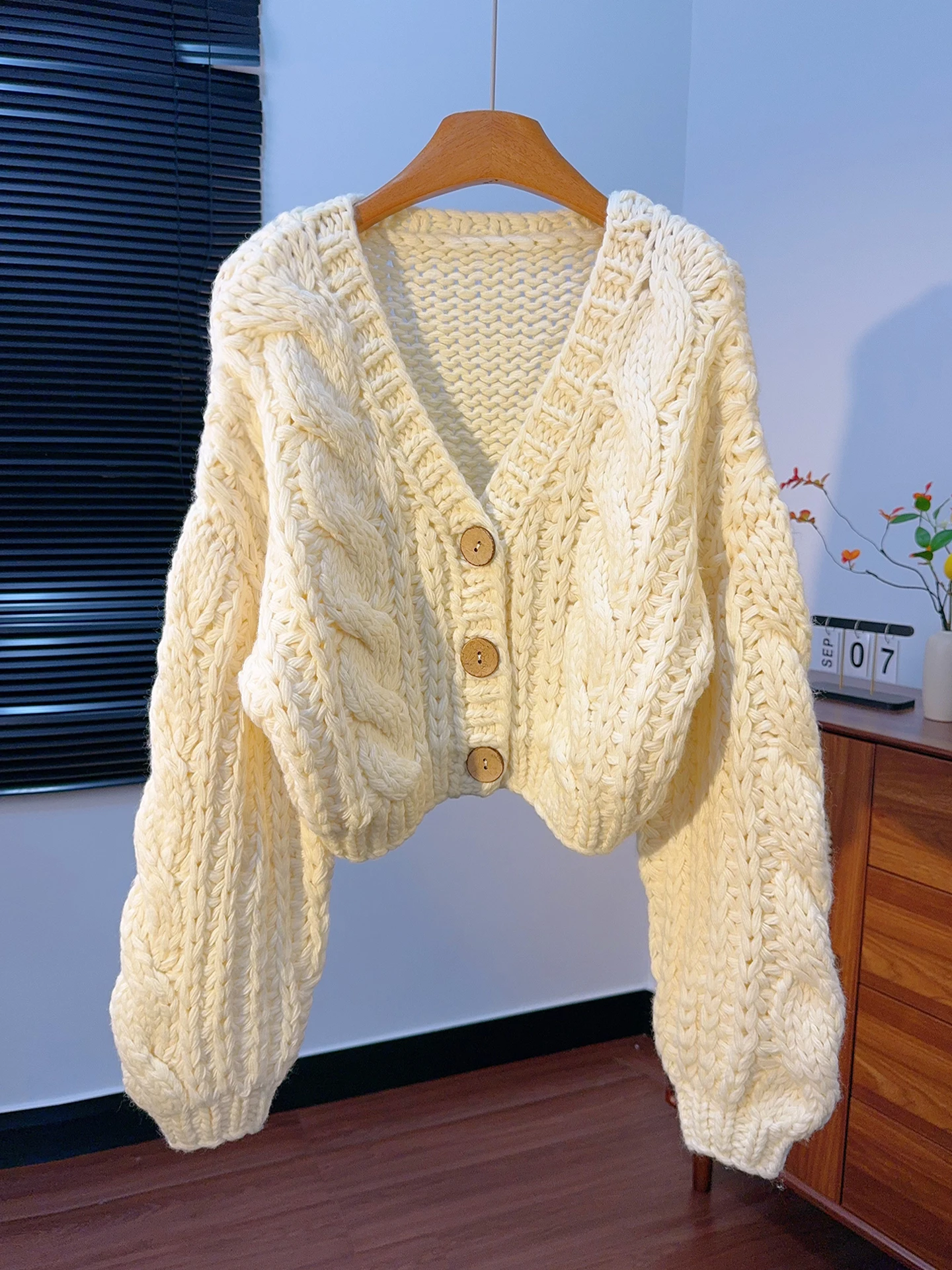

Hand-Knitted Cable V-Neck Cardigan, Women's Autumn Winter Short Loose Lazy Thick Yarn Sweater Coat