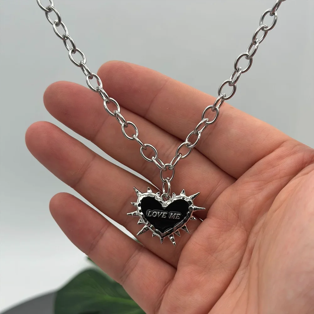 Gothic Black Spiky Heart Pendant Chunky Chain Necklace for Women Y2K Grunge Aesthetic LOVE ME Charm Necklace Punk Jewelry