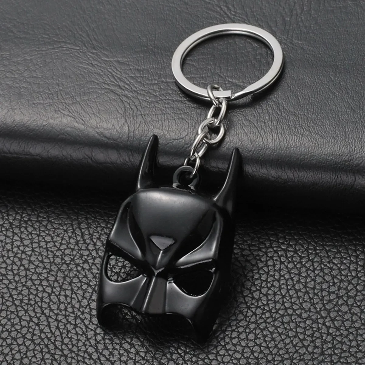 Stylish Batman Alloy Keychain with Retro Mask Design for Bag Home Key Accessories Anime Cartoon Movie Peripherals Gift