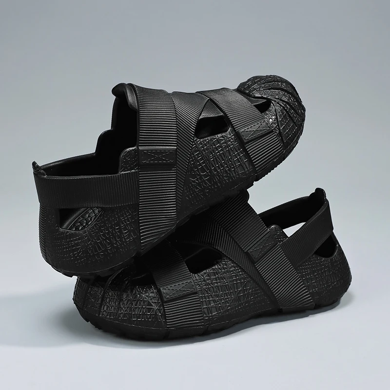 Summer Men's Outdoor Hollow Sandals Flat Bottom Non Slip Women's Garden Beach Breathable Soft Bottom Sneakers Large Sandals