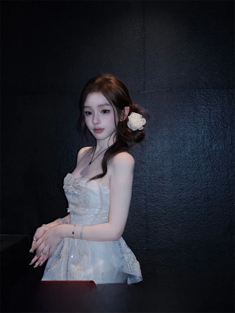 

Новый китайский летний комплект с вышивкой и кружевной отделкой: юбка и топ с коротким рукавом для женщин