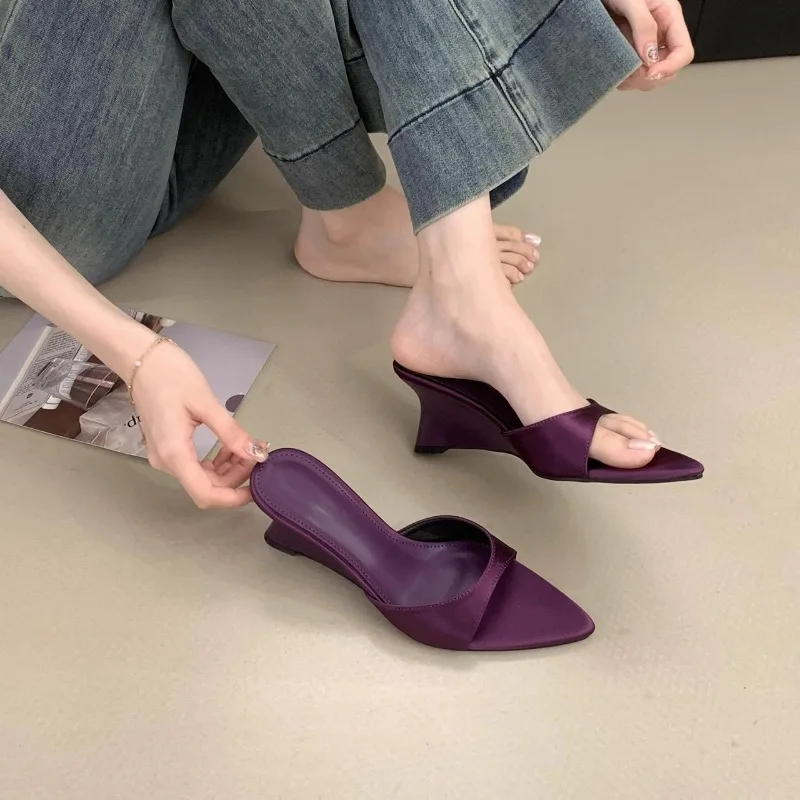 Keil-Flip-Flops, Sommer, neue spitze Zehen, offene Zehen, weiche Sohle, rutschfeste High Heels