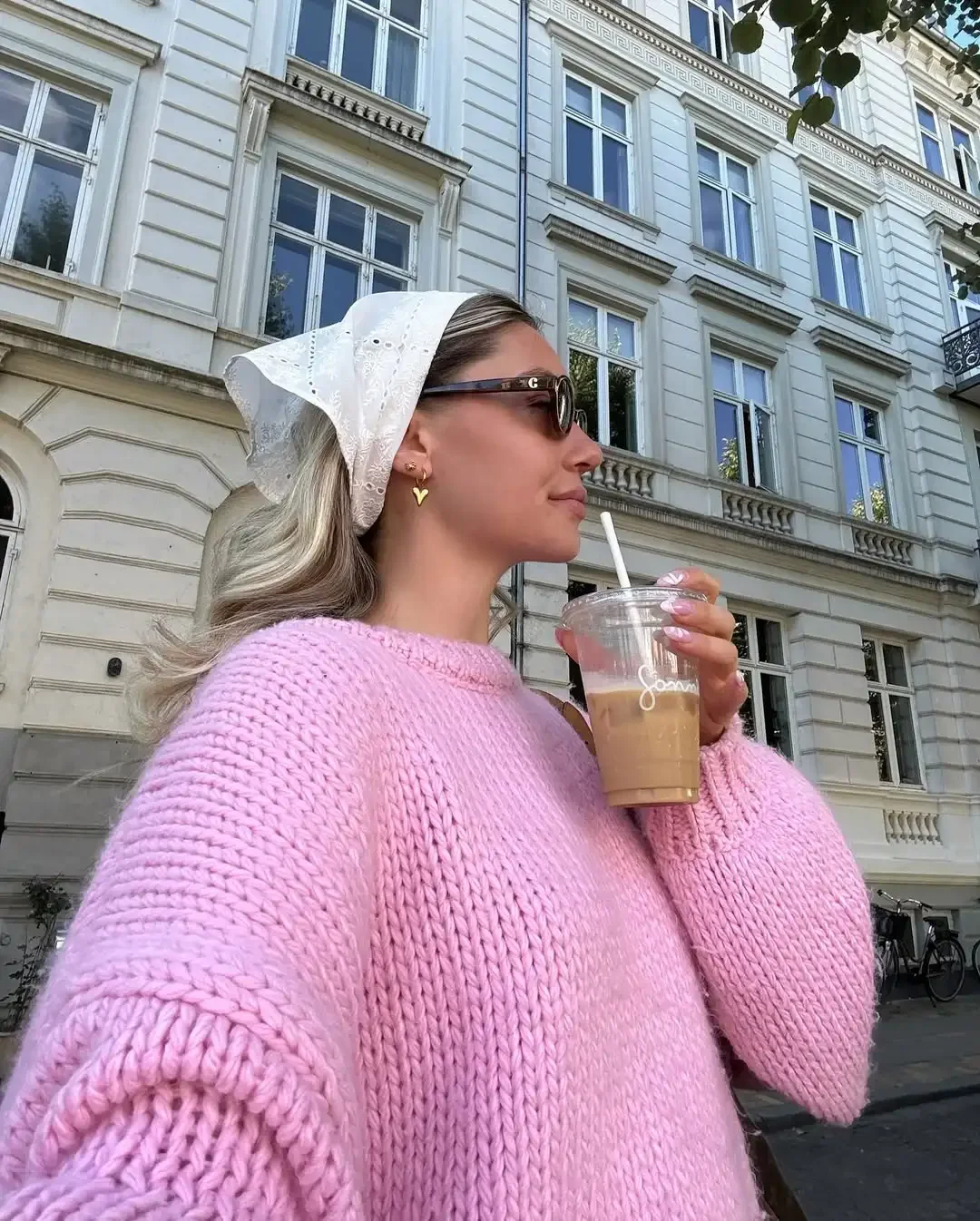 

Women New Round Neck Knit Sweater Elegant Long Sleeve Loose Pullover Coat Casual Lady 2025 High Street Daily Commute Sweaters
