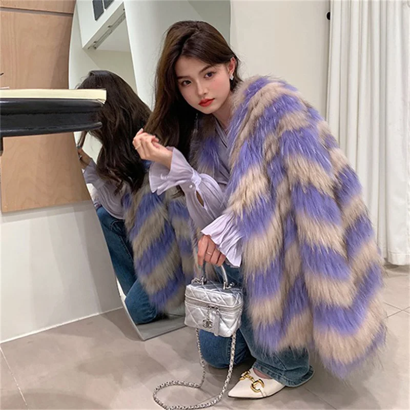 

Women's New Thick Warm Fur Coat Winter Imported Raccoon Fur Winter Coat Fashion Striped Design V-neck Fur Coat