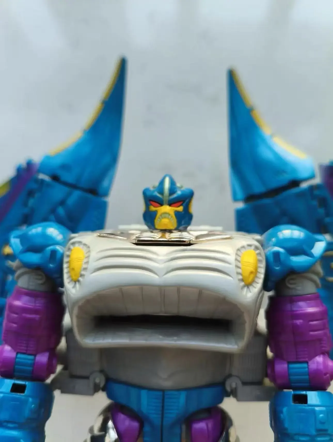 

Ultra Class Beast Wars BW98-01 Transforming Devilfish Action Collectible Model Assemble Toys Gift