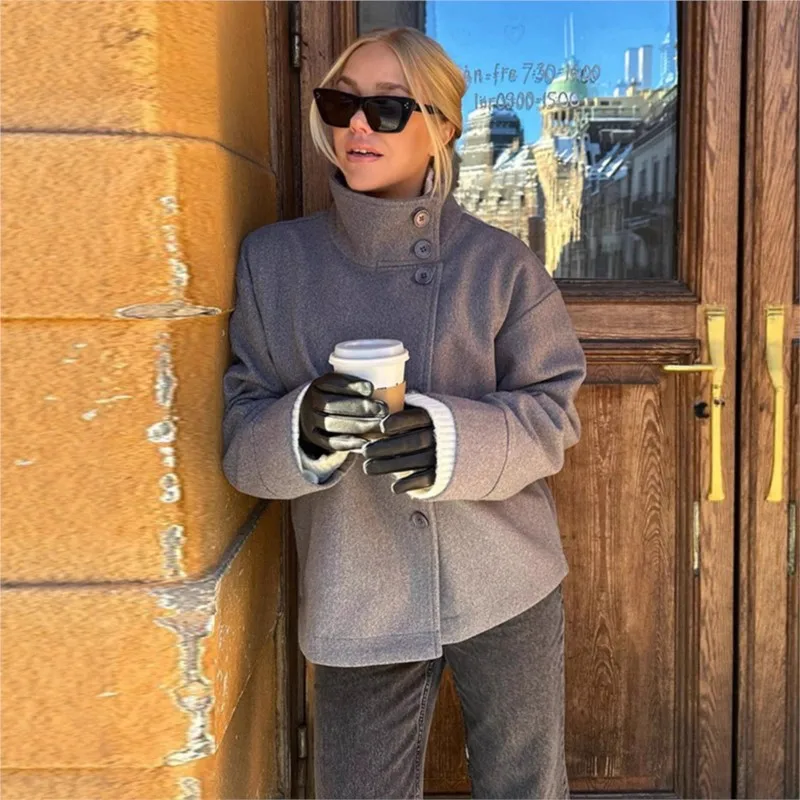 Autumn Winter Women Stand Collar Woolen Coats Single Breasted Long Sleeve Turtleneck Loose Short Coat New Double-Breasted Jacket