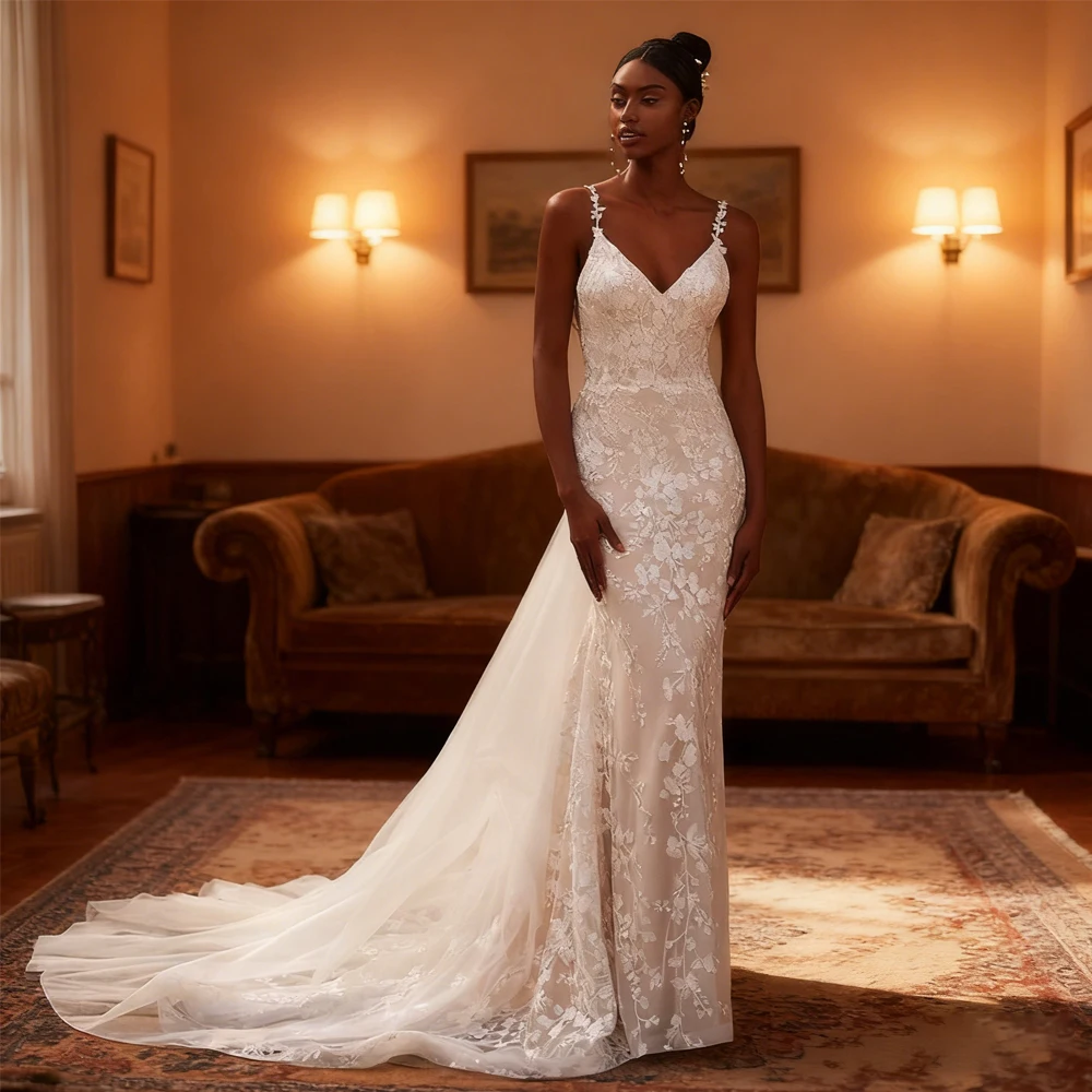 

Elegant Wedding Dresses Strapless Customized Sleeveless Bride Gown With Lace Applique A-Line Court Train فستان حفلات