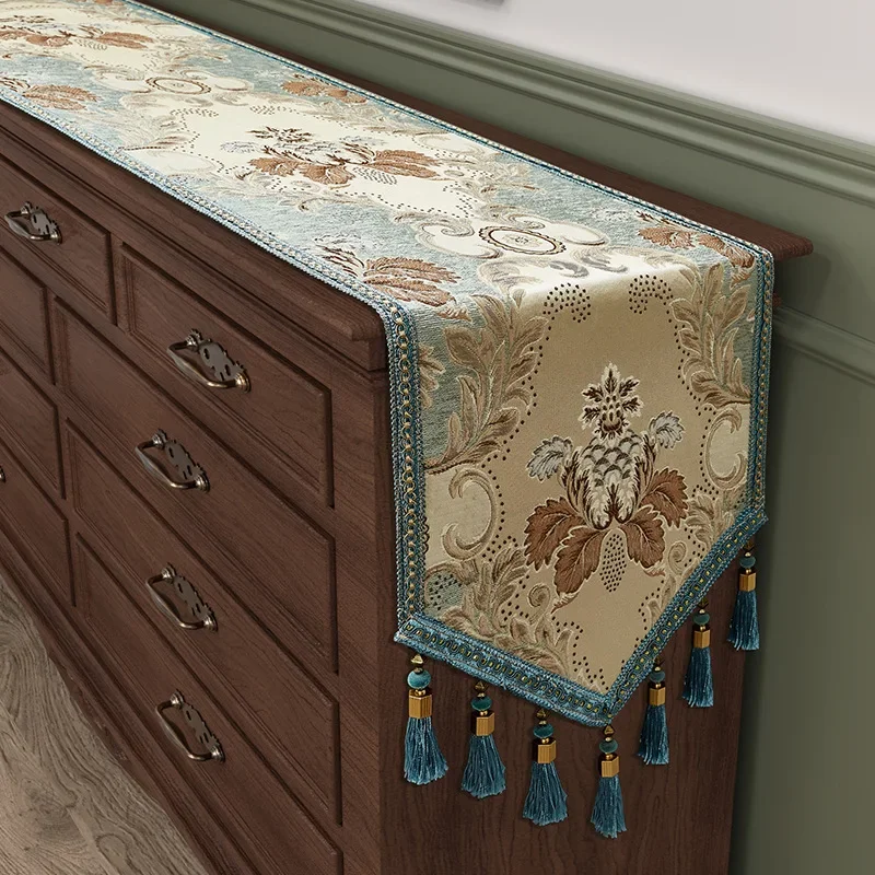 European Retro Light Luxury Table Runner TV Shoe Cabinet Long Strip Cover Cloth Non-slip Tassel Table Runner Jacquard Fabric