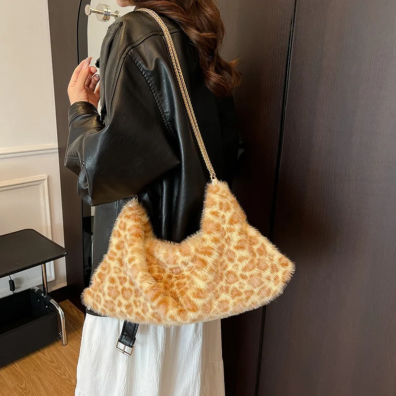 

Fashionable Versatile Crossbody Bag with Leopard Print High End Single Shoulder Bag Simple and Casual hobo Bag