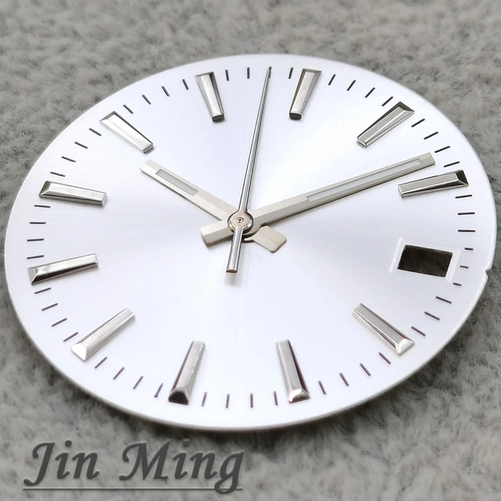 High Quality 28.5mm NH35 Watch Dial Stripes Simple Surface Single Date Window Aseptic Dial Compatible with NH35/NH36/4R/7S