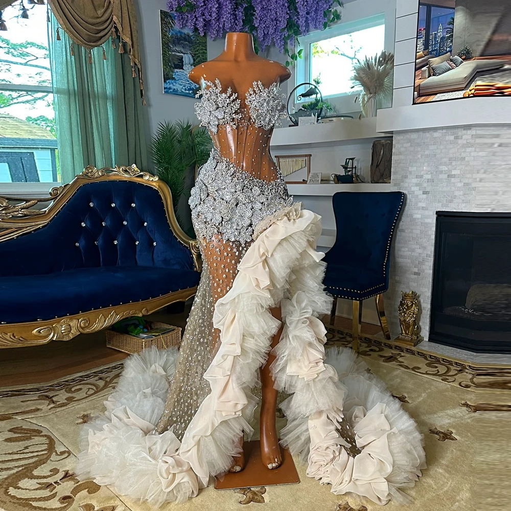 Robe de soirée de luxe en tulle floral perlé de cristal avec longue traîne voir à travers la maille robe de soirée formelle fente haute volants robes de bal