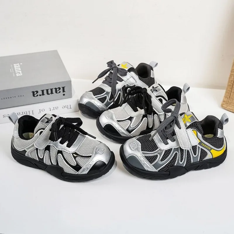 

Детские спортивные кроссовки для мальчиков на весну-осень 2026: дышащие, комфортные, повседневные, цвет «космический серебристый», сетчатые