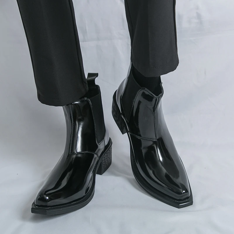 Classic Black Men's Comfortable Fit, Casual High Top Leather Boots Autumn Fashion New Men's Patent Leather Pointed Short Boots