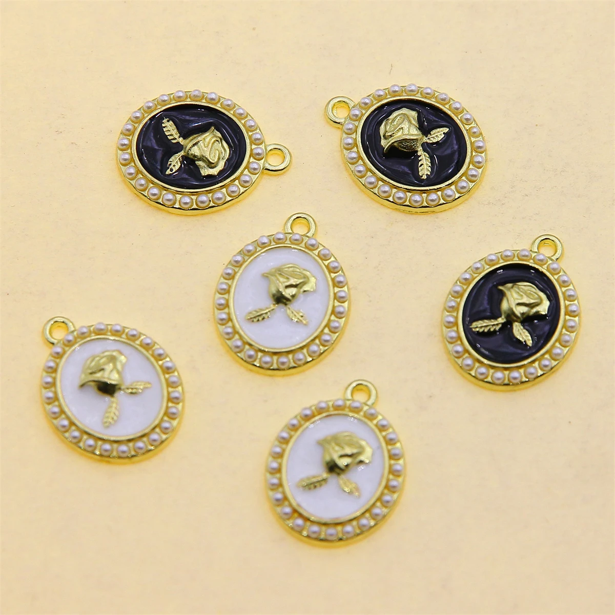 6Pcs/Pack Romantic Vintage Rose Flower Chaems Alloy Small Pendants for Jewelry Making Findings Crafting Accessory