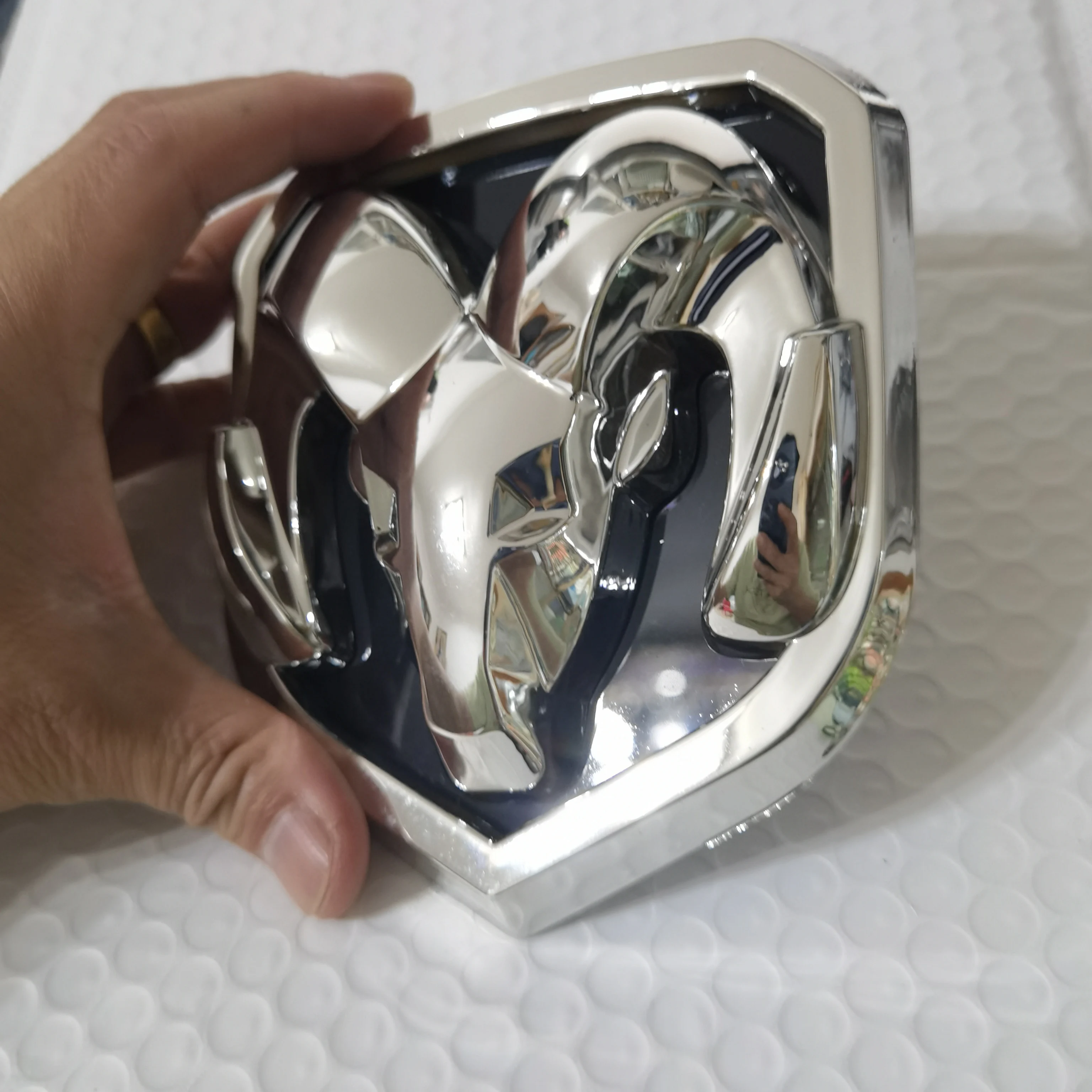 

13.5cm White LED Grille Light RAM 4D Badge Light Grill Emblem For Dodge RAM Car Styling Dodge Grills Light Dodge Decoration Lamp