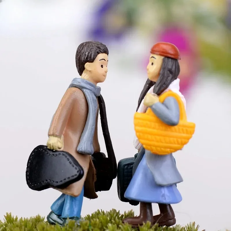 Left Right Couple Miniature Figurines Mossy Micro-landscape Fairy Garden Miniatures  Home Decor Modern Home Decoration