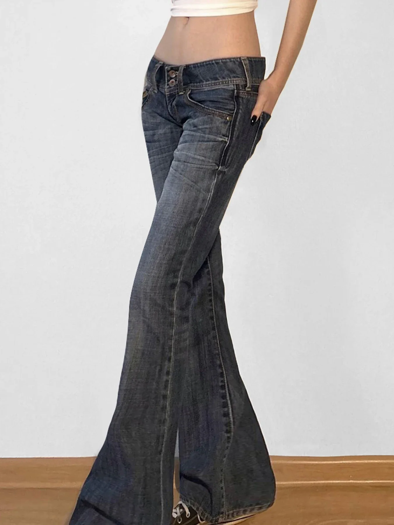2025 Fashion Low Waisted Washed Flared Jeans Button Harajuku Aesthetic Pants Streetwear Basic Slim Pockets Y2K Bottoms