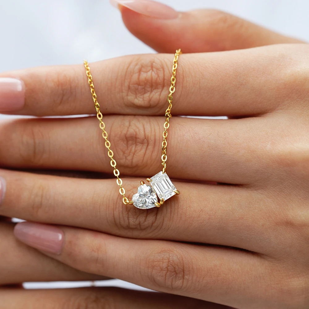 2CTTW الكمثرى والزمرد قطع مويسانيتي قلادة قلادة Toi Et Moi 2 حجر مختبر قلادة الماس للنساء S925 الفضة 18K مجوهرات