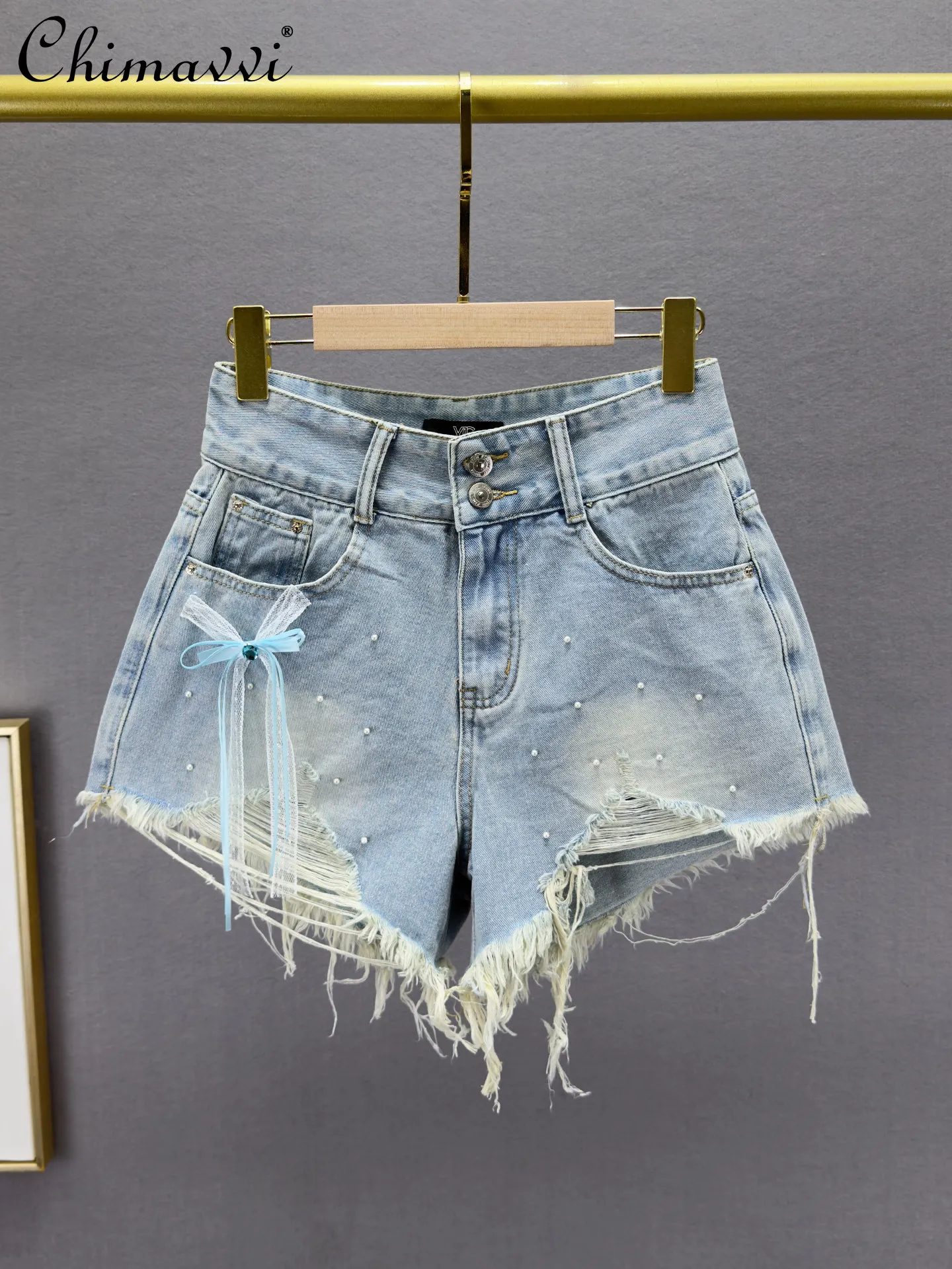 

Heavy Hole Beading Denim Shorts Women's 2026 Summer New Fashion High Waist Slim European Style A-line Wide Leg Hot Pants