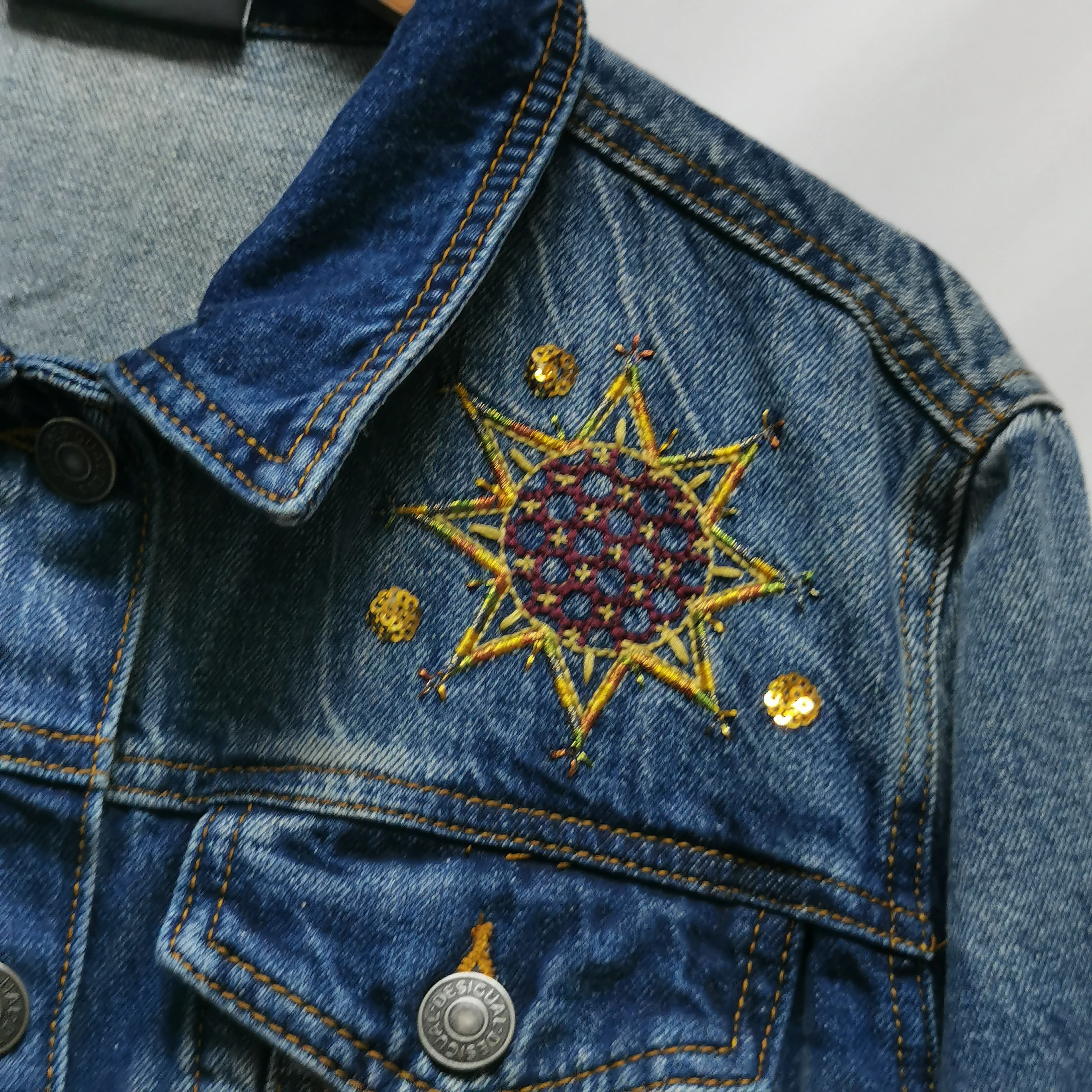 Dシリーズ レディース ファッション 重刺繍 スパンコール デニムジャケット 春秋 コットン ロング丈 アウター 襟付き